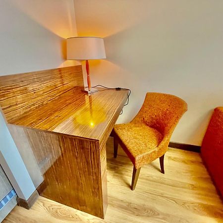 Royal Studio Apartment With A Perfect View - Yamaluxe Bucarest Exterior foto