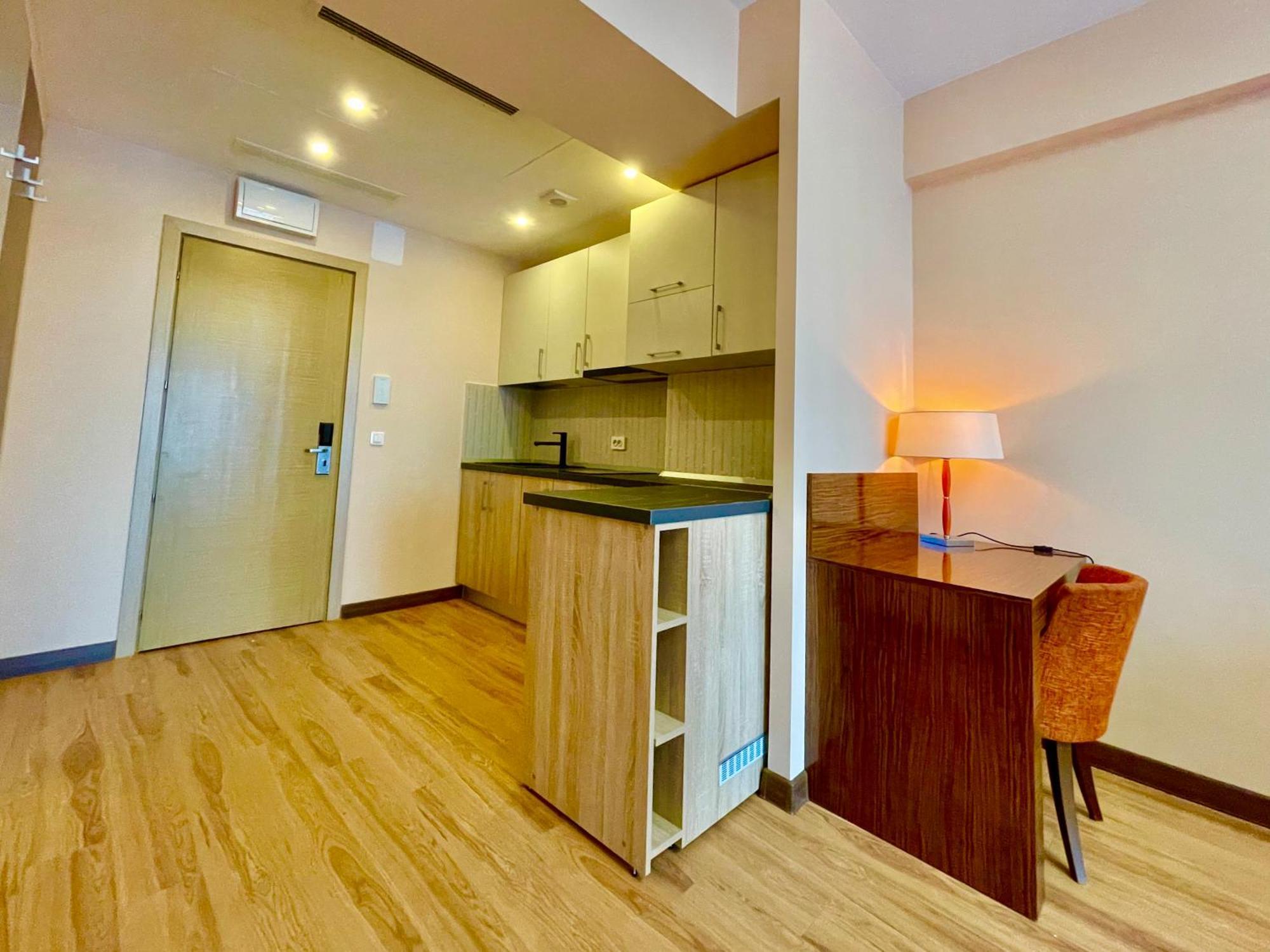 Royal Studio Apartment With A Perfect View - Yamaluxe Bucarest Exterior foto
